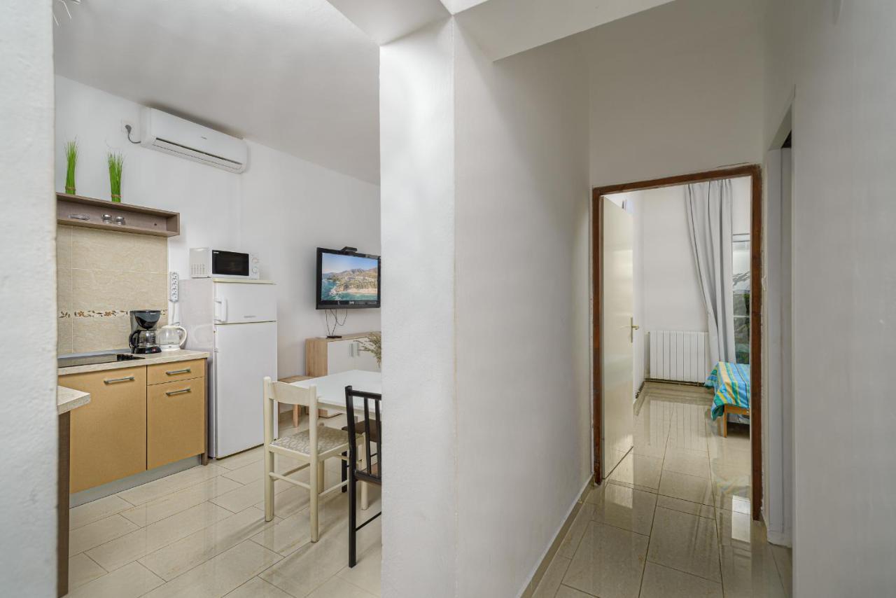 Studio Holiday Adriatic Pag Town Bagian luar foto