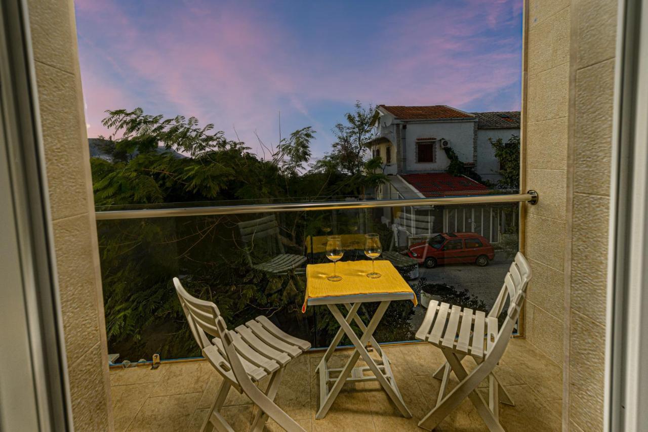 Studio Holiday Adriatic Pag Town Bagian luar foto